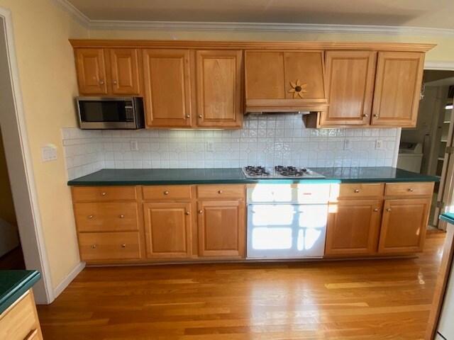 Building Photo - 16388 Los Gatos Almaden Rd