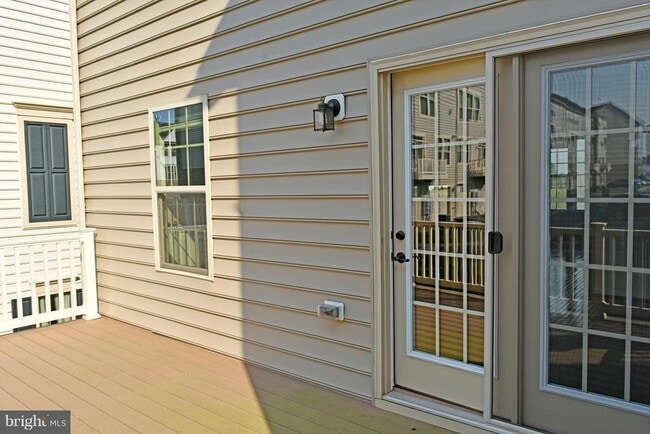 Building Photo - 5904 Leben Dr