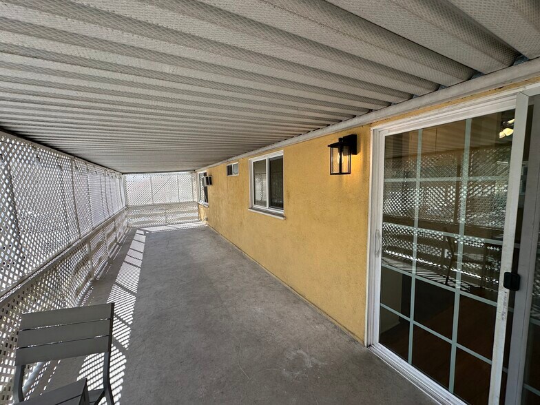 Building Photo - 1711 Holly Dr