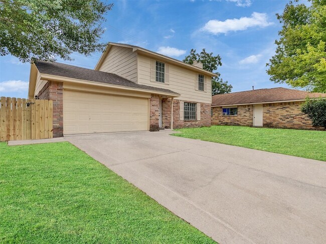 Building Photo - 4003 Swinden Dr