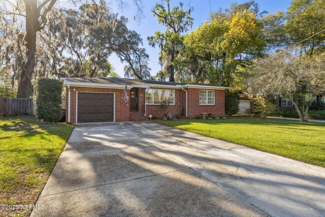 Primary Photo - 1007 Brierfield Dr