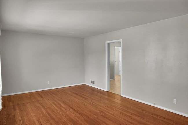 Building Photo - 2467 Lafayette Rd