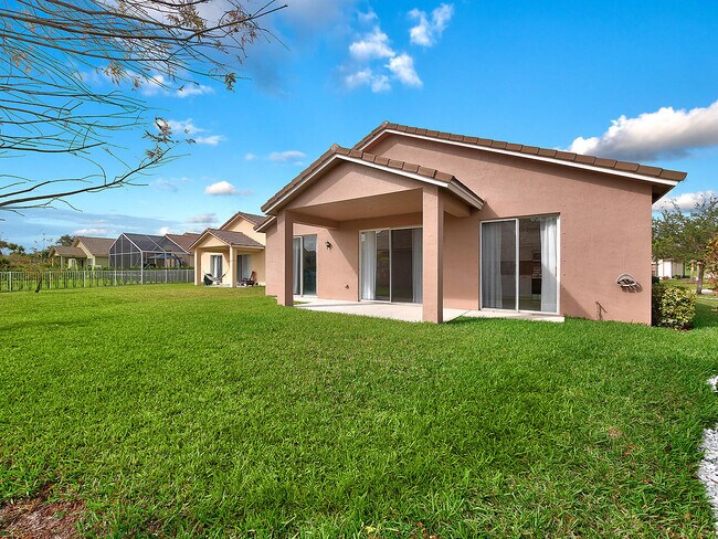 Building Photo - 9563 SW Flowermound Cir