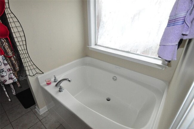 Building Photo - 287 Thornfield Dr