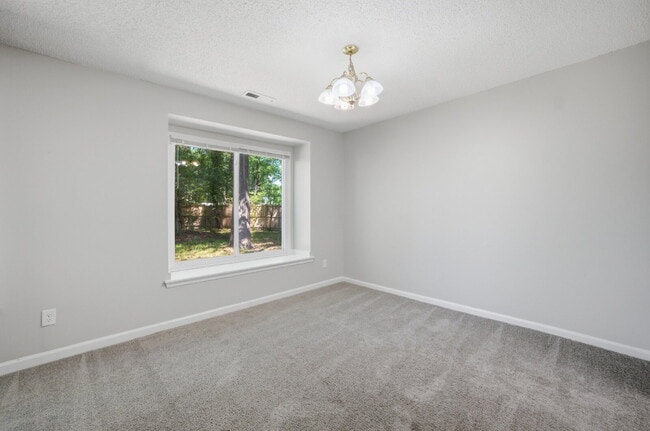 Building Photo - 3 BEDROOM RANCH HOME WITH GARAGE FOR RENT IN CENTRAL VIRGINIA BEACH!