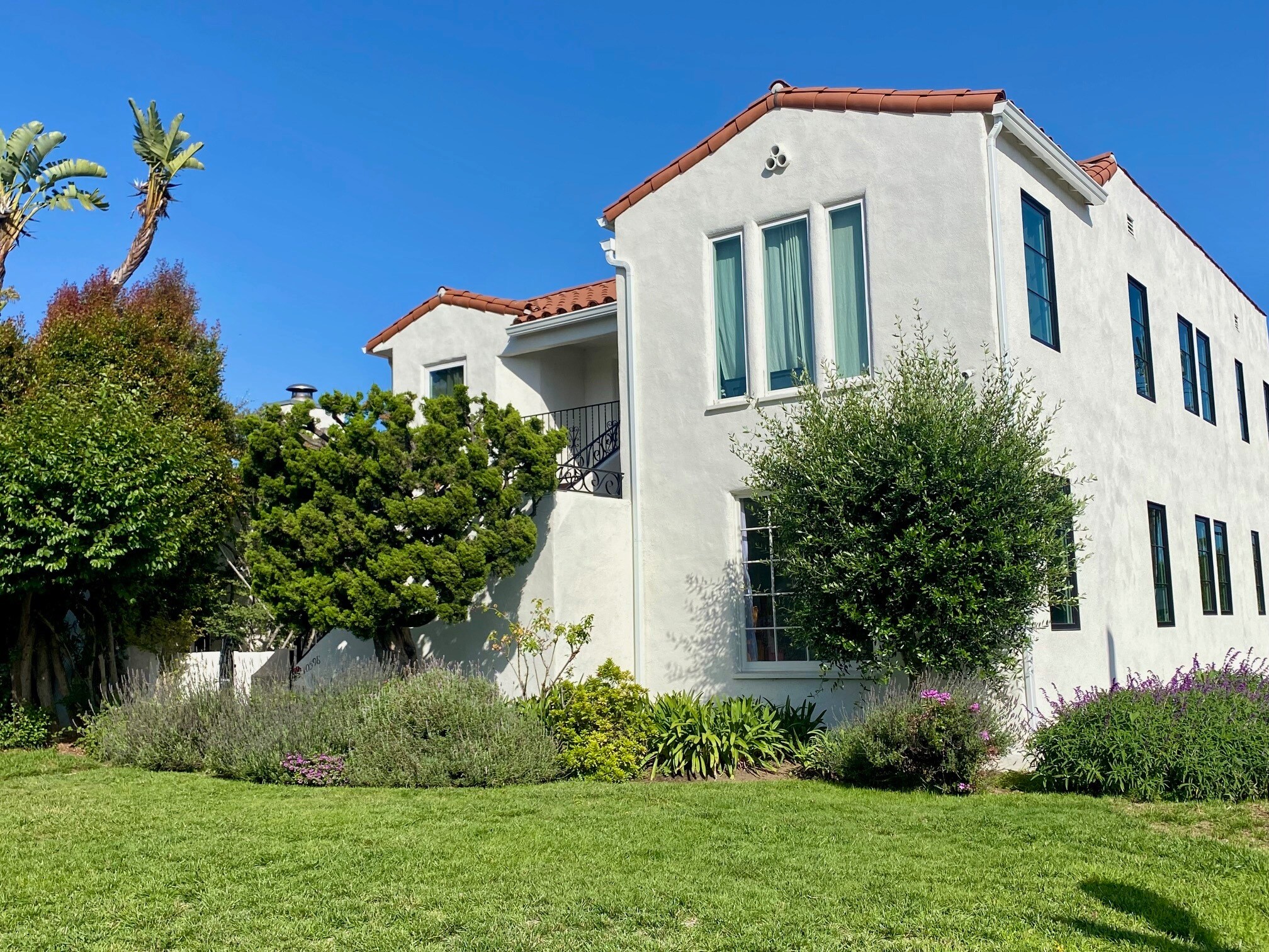 Building Photo - 10598 Ayres Ave
