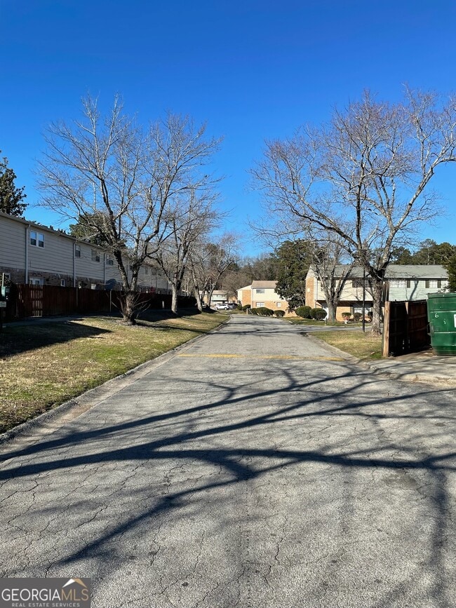 Building Photo - 4701 Flat Shoals Rd