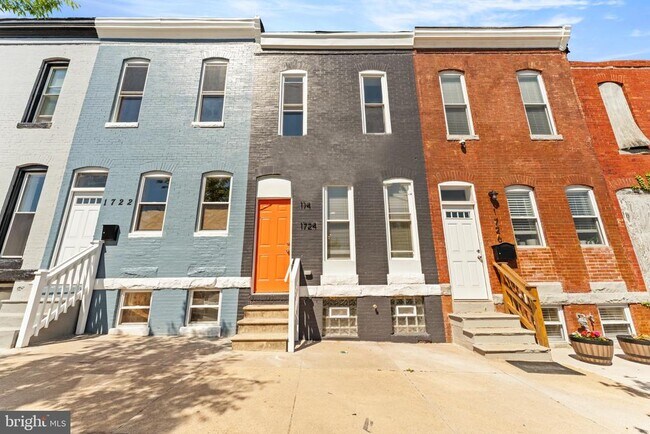 Building Photo - 1724 N Milton Ave