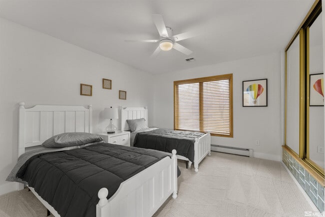 Building Photo - 3400 Southampton Dr