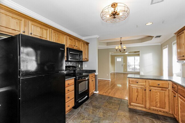 Building Photo - 453 Tocoa Rd