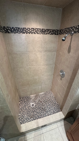 Building Photo - 341 Stanton Ave