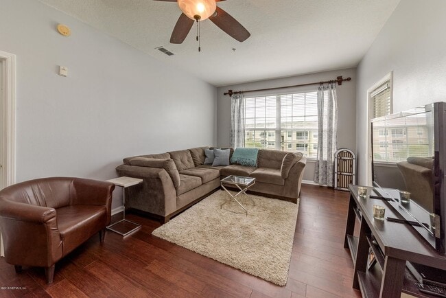 Building Photo - Stonebridge #329