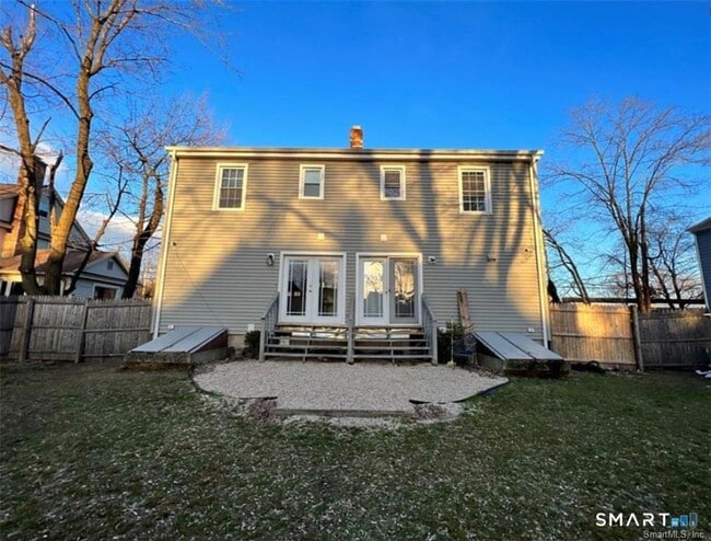 Building Photo - 1079 Brooklawn Ave