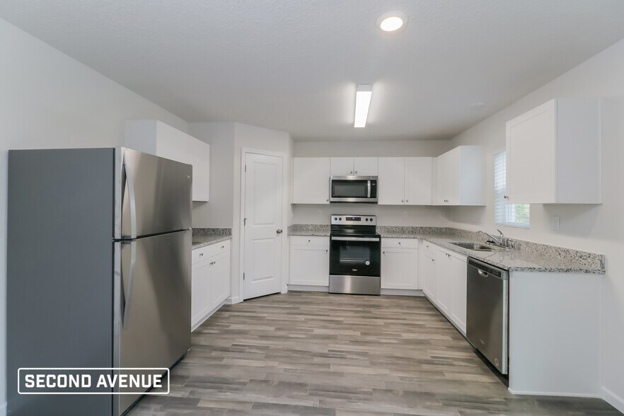 Building Photo - 2315 W Striblin Dr