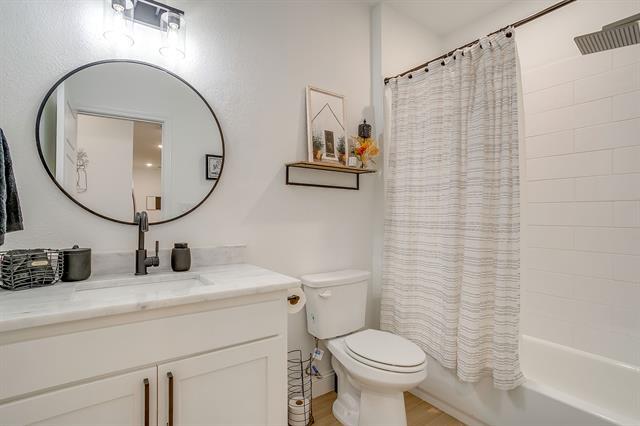 Building Photo - 2217 Forest Hill Ln