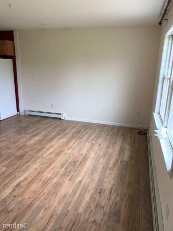 Building Photo - 3 br, 2 bath House - 83 big elm road