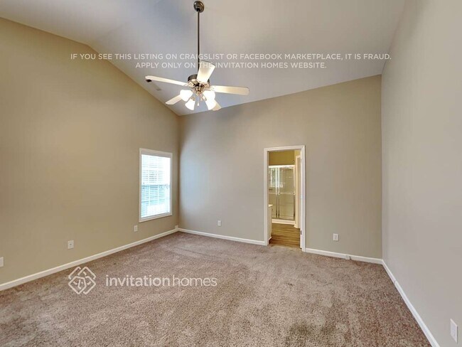 Building Photo - 930 Rock Elm Dr