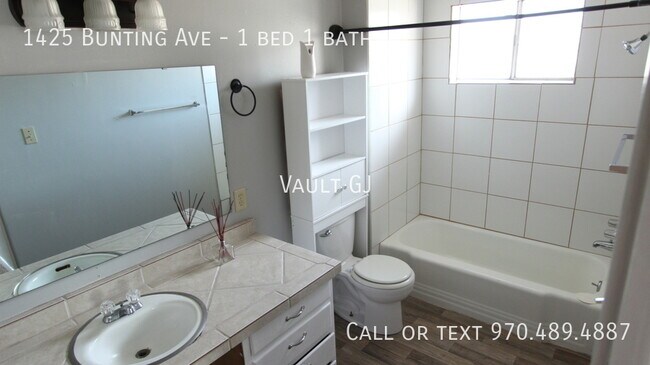 Building Photo - 1425 Bunting Ave