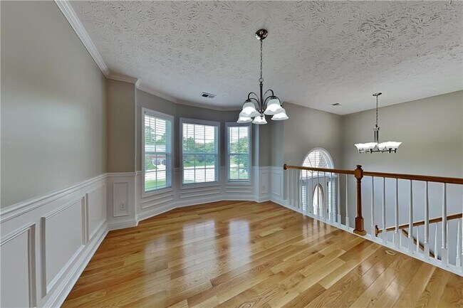 Building Photo - 990 Golden Meadows Ln