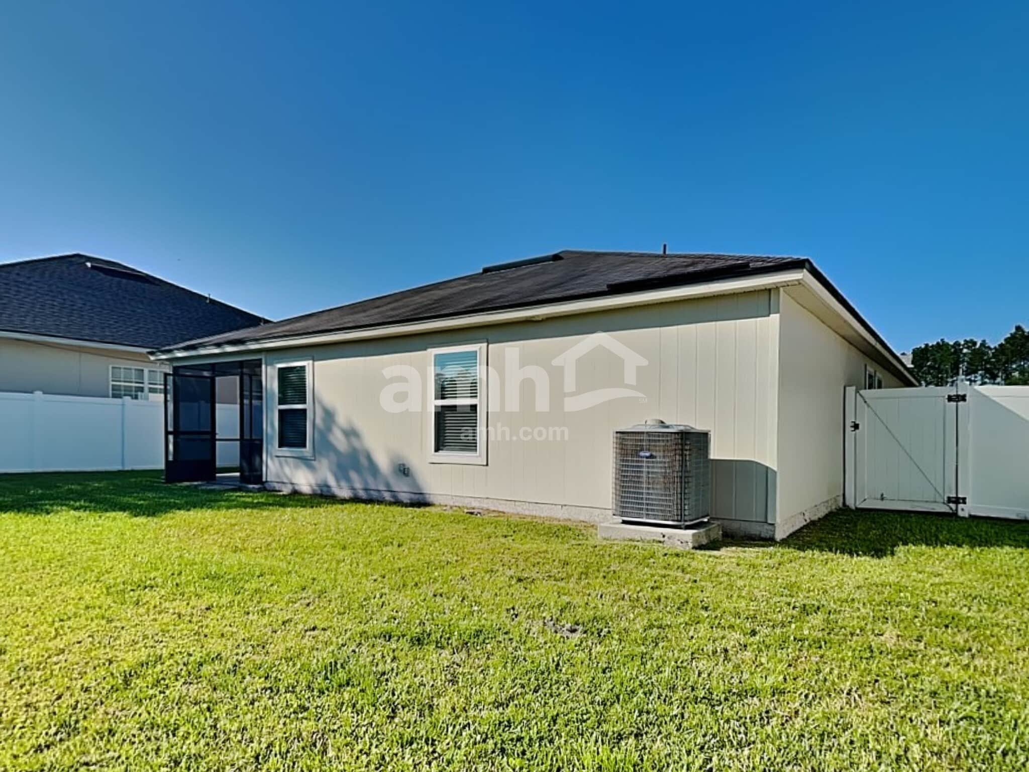 Building Photo - 1045 Bains Lake Dr