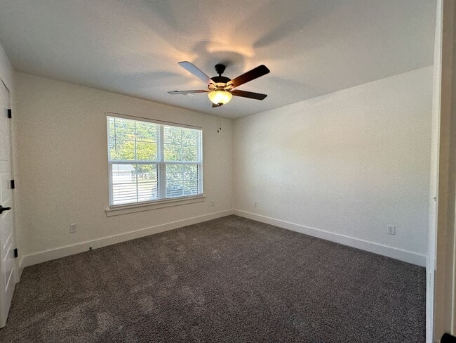 Building Photo - 2196 N Woodlark Ln