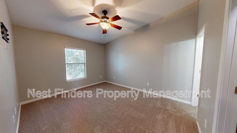 Building Photo - 7063 Deer Lodge Cir