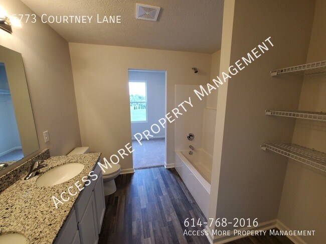 Building Photo - BRAND NEW - 4 BED 2.5 BATH - GOLF COURSE