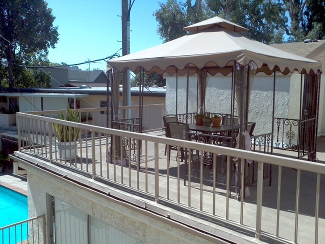 Building Photo - 9618 Exposition Blvd