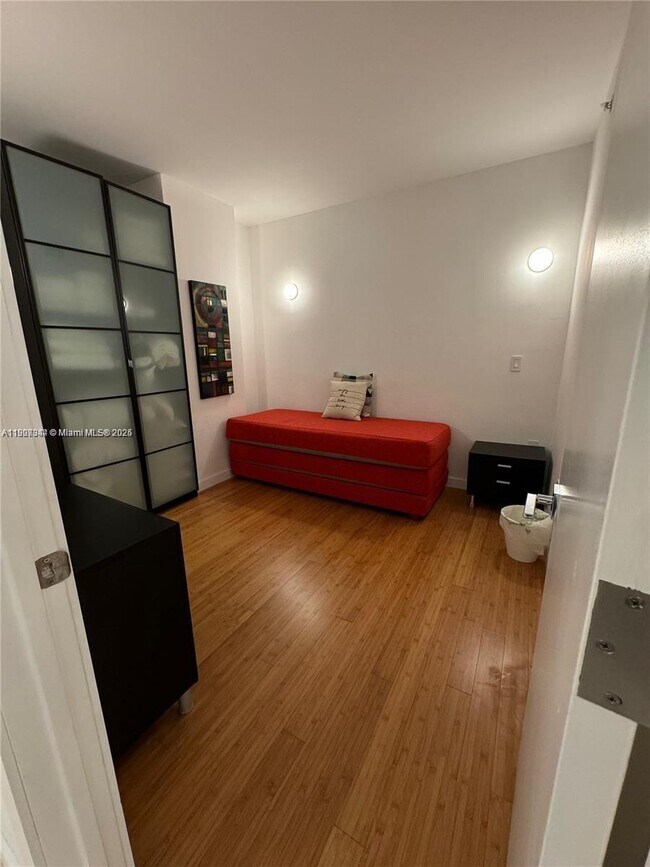 Building Photo - 19400 Turnberry Way