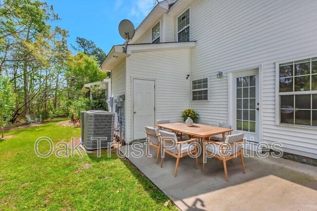Building Photo - 126 Tuscany Ct