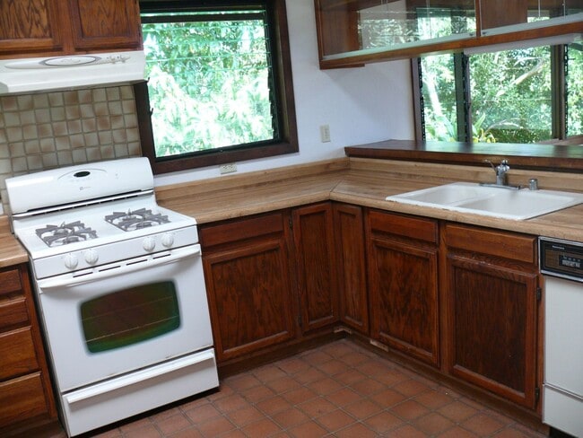 Building Photo - 2 Bedroom 2 Bath Home in Kilauea