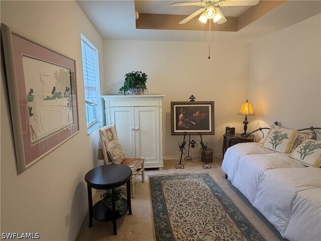 Building Photo - 1305 Mariposa Cir