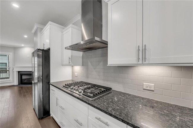 Building Photo - 552 Ember Ln NW