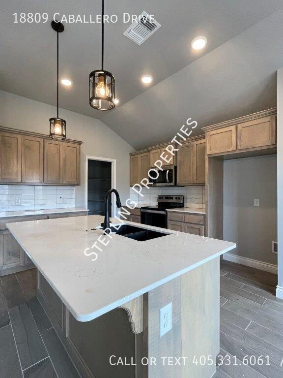 Building Photo - 18809 Caballero Dr