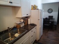 Building Photo - 233 Old Fort Rd