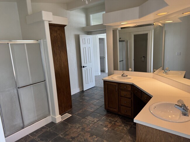 Building Photo - 3171 Horse Thief Dr
