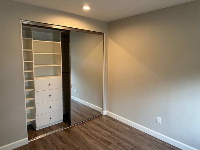 Building Photo - 2379 Orange Ave