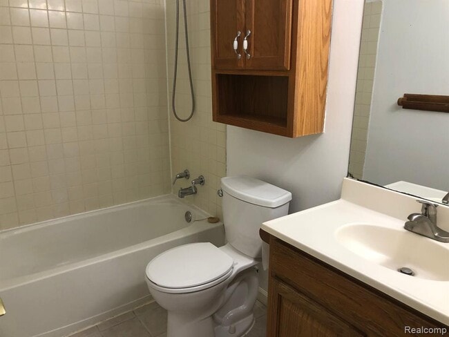 Building Photo - 16811 Beech Daly