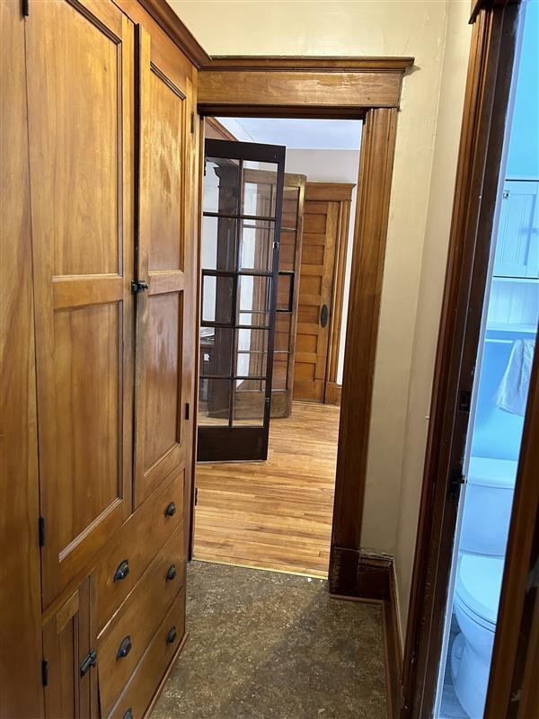 Linen closet and plenty of storage off bath - 3113 14th Ave S