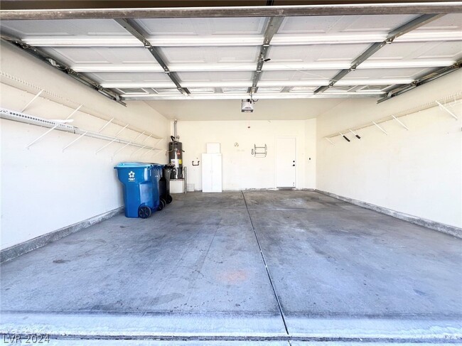 Building Photo - 2985 Panorama Ridge Dr