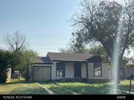Building Photo - 1641 Marshall St