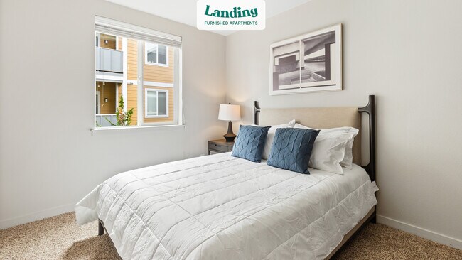 Building Photo - 11800 NE 124th Ave