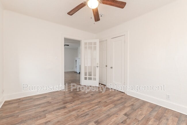 Building Photo - 1609 NE 18th St