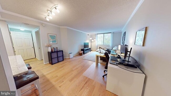 Building Photo - 3835 9th St N