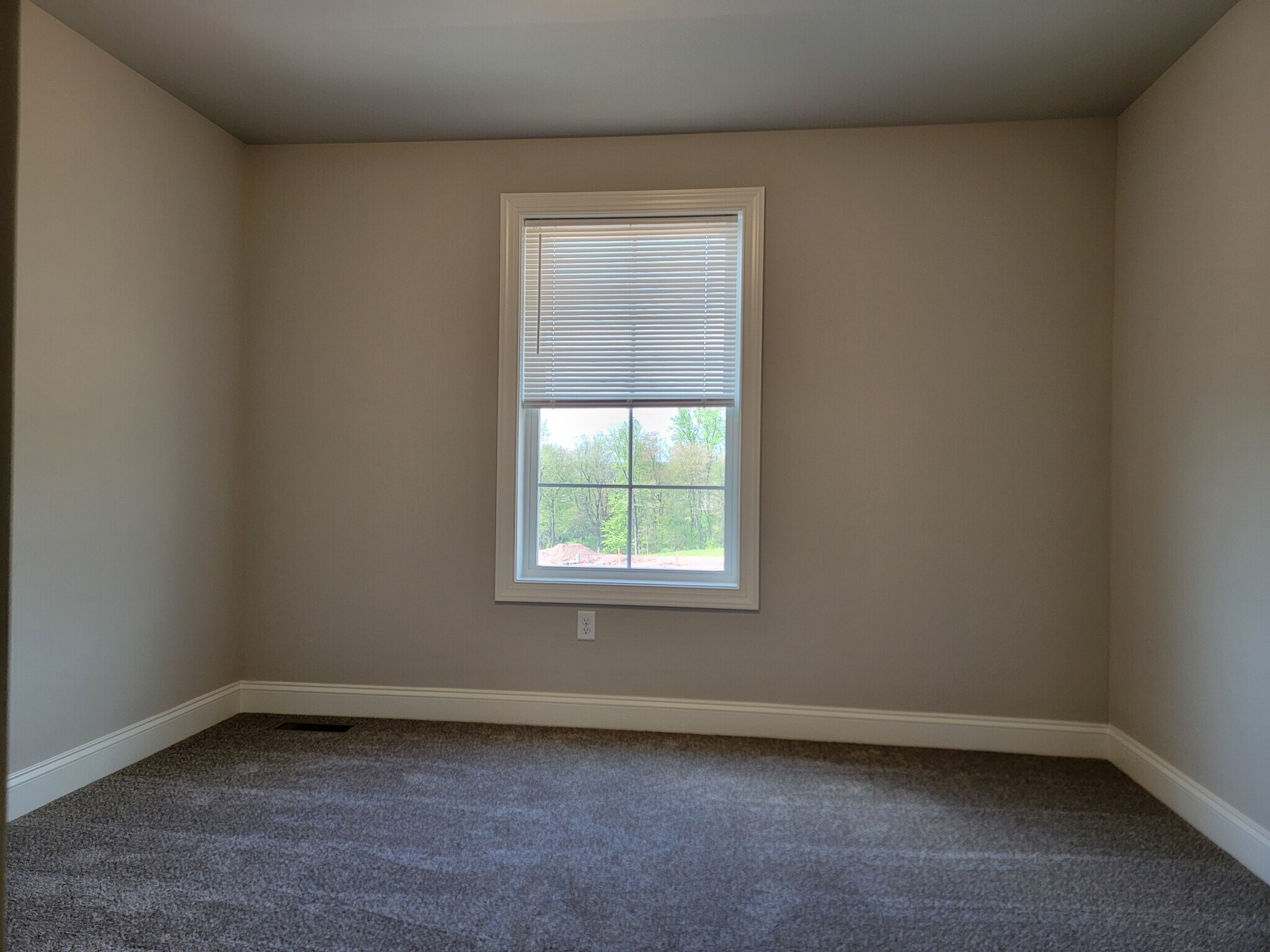 Building Photo - 256 Sage Blvd