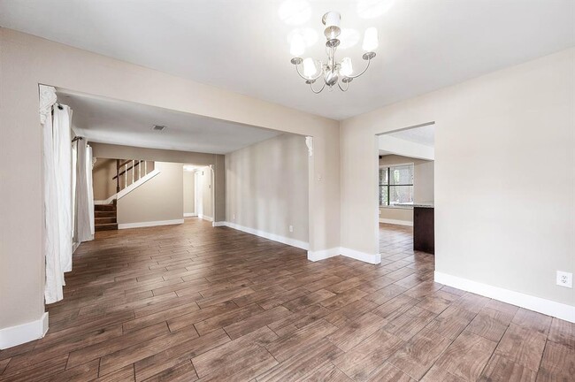 Building Photo - 10715 Elmdale Dr