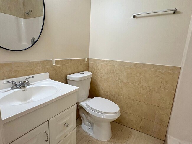 Building Photo - 3/2 Jensen Beach Home with fenced yard and no HOA