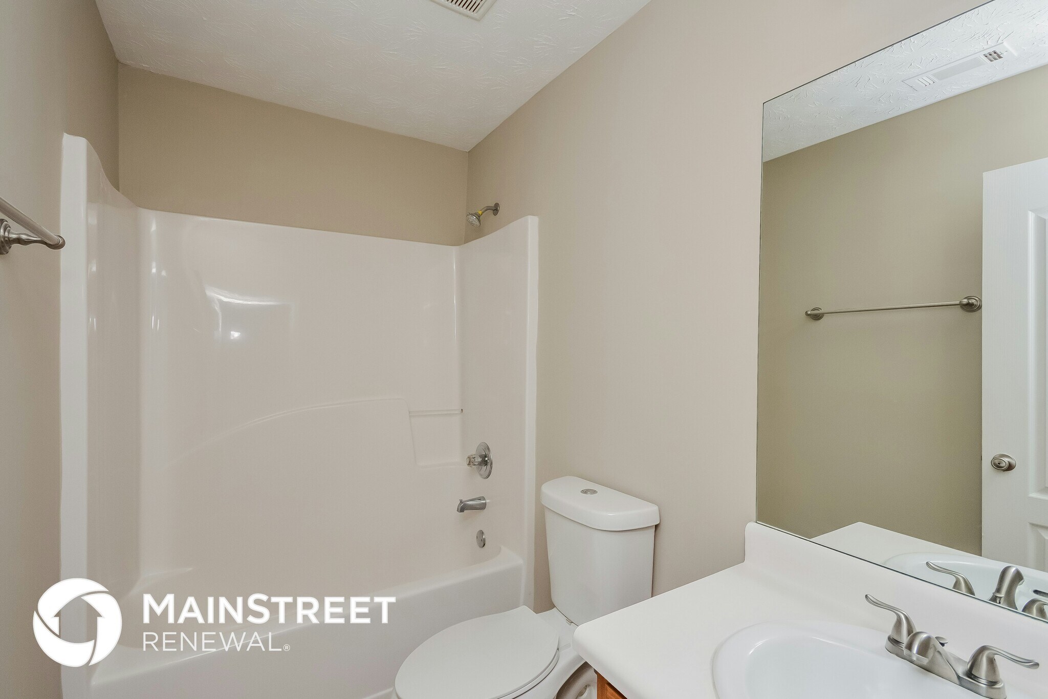 Building Photo - 420 Victoria Blvd