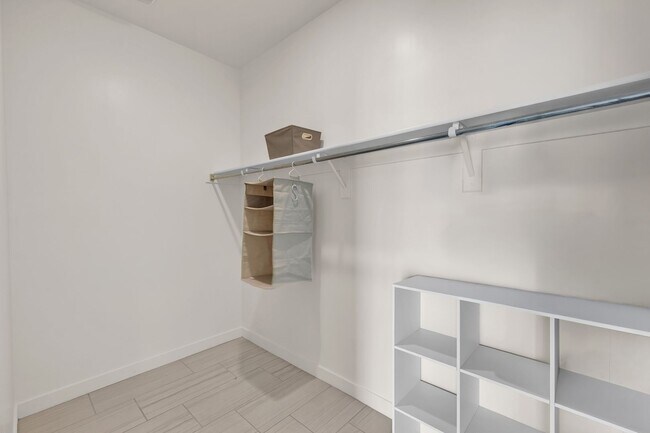 Building Photo - 2272 W Harmont Dr
