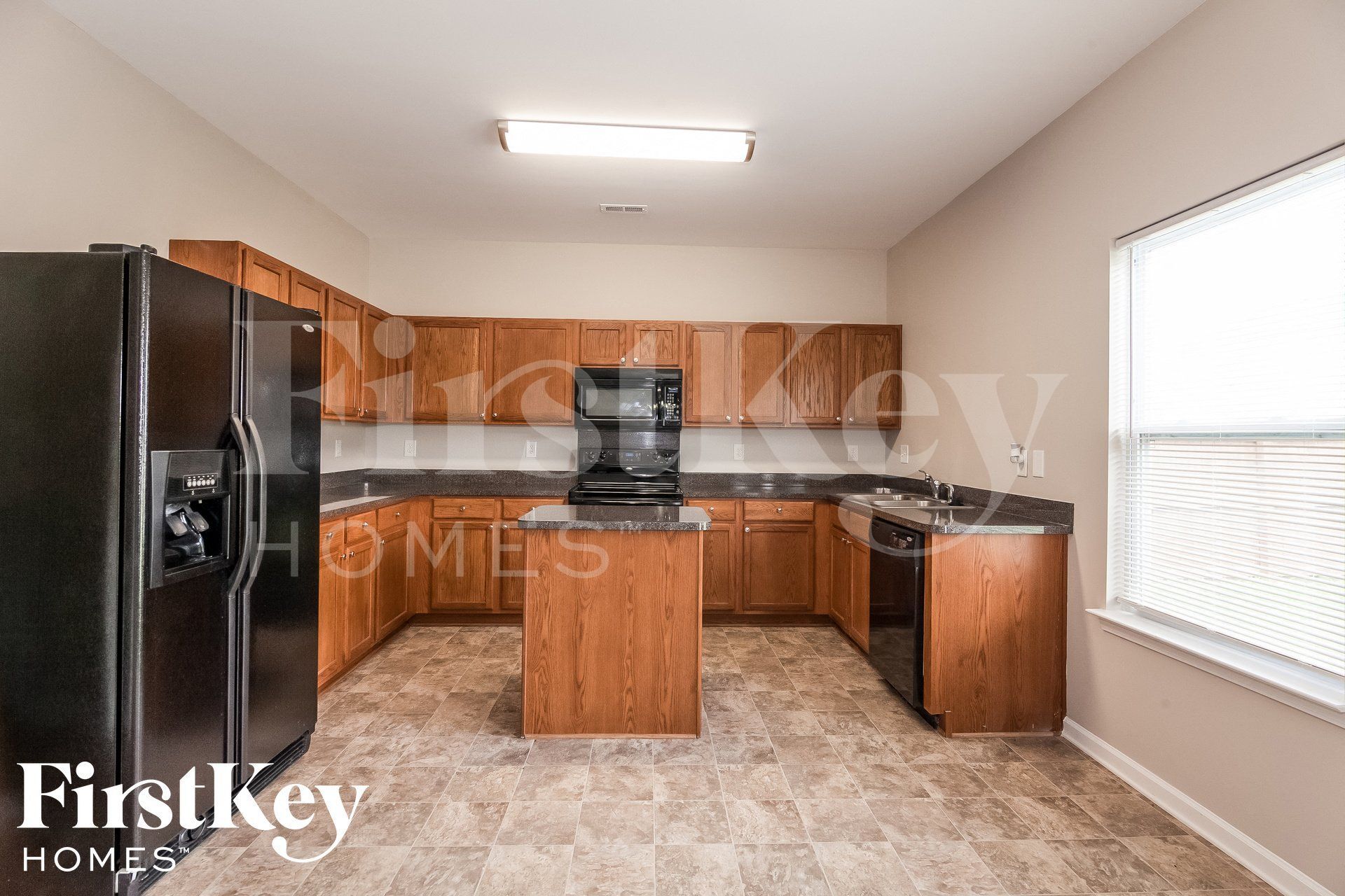 Building Photo - 1737 Larne Cir